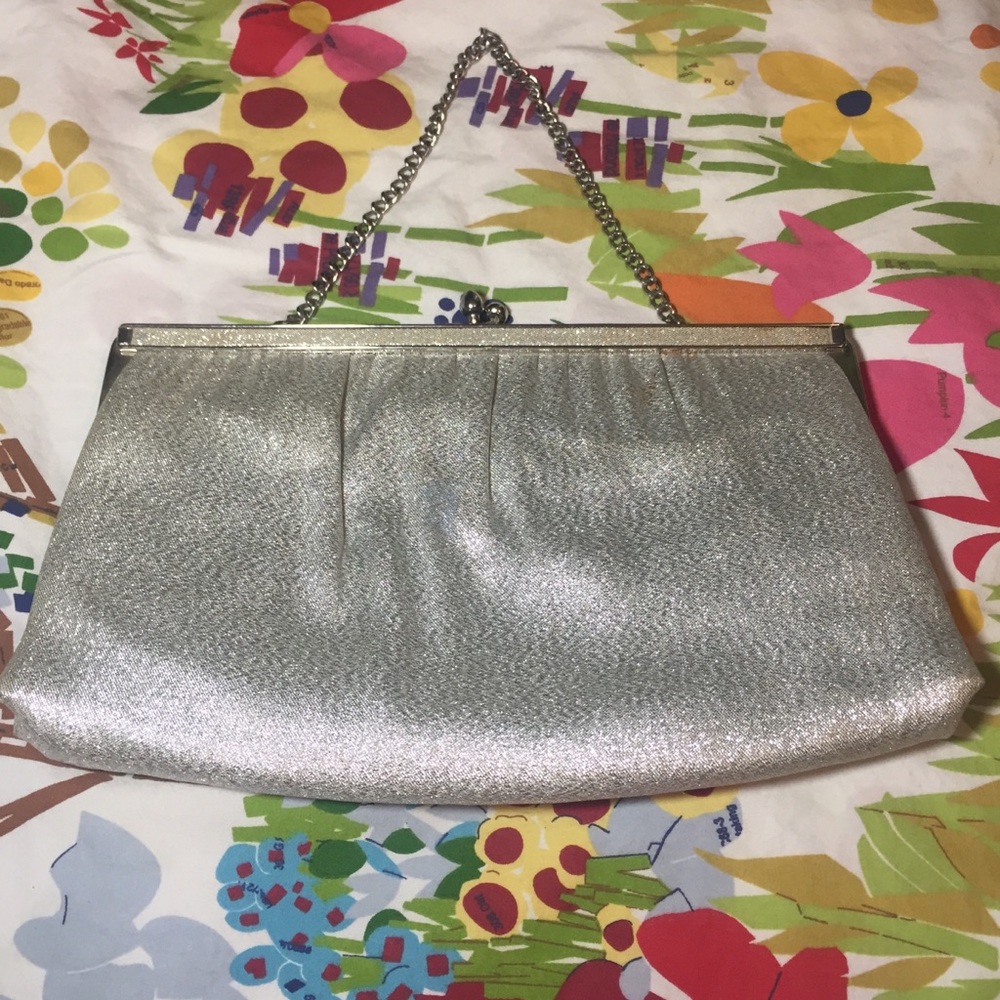 Vintage Silver Metallic Clutch Evening Bag w/ Chain Strap – Special Occasion
